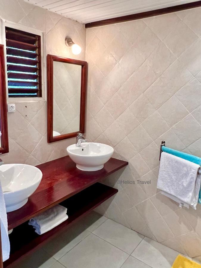 Case Coco Pointe Batterie. Piscine, Vue Mer, 4 P. Deshaies Εξωτερικό φωτογραφία